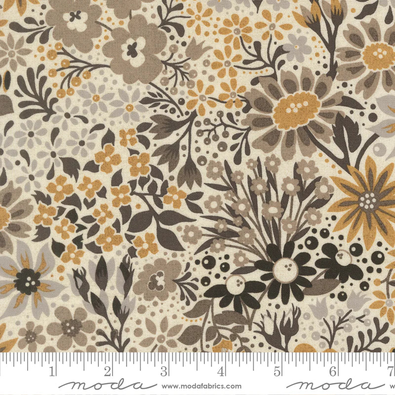 Posh - Quilting Cotton Fabric - Ivory Whisper - Cream