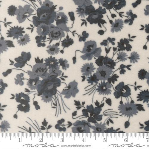 Nantucket Summer Quilt Cuddle - Cuddle Fabric - Somerset Florals - Cream Navy