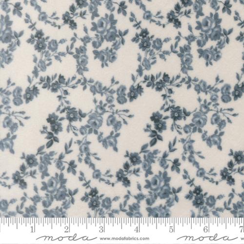 Nantucket Summer Quilt Cuddle - Cuddle Fabric - Surfside Florals - Cream Light Blue
