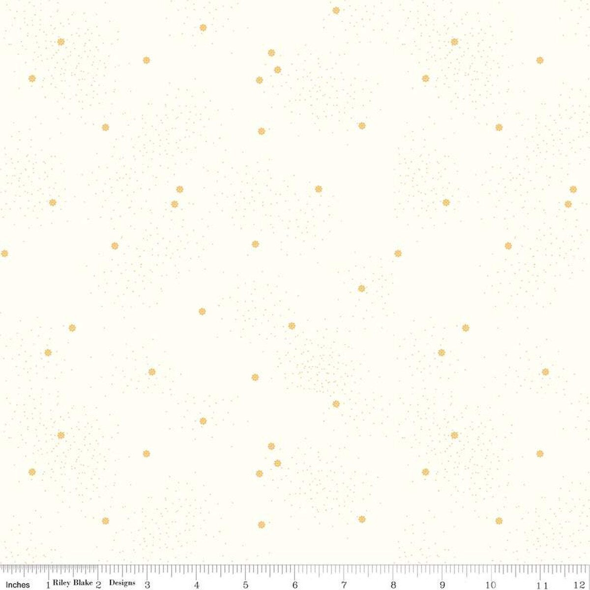 Dainty Daisy on Cloud - Quilting Cotton Fabric - Honey