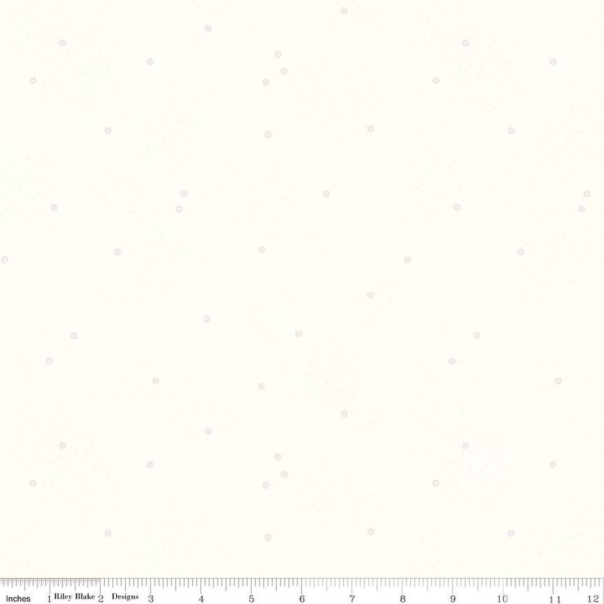 Dainty Daisy on Cloud - Quilting Cotton Fabric - White