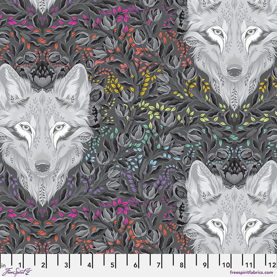 Graywork – Quilting Cotton Fabric – Wolf of Pink Street – Gray