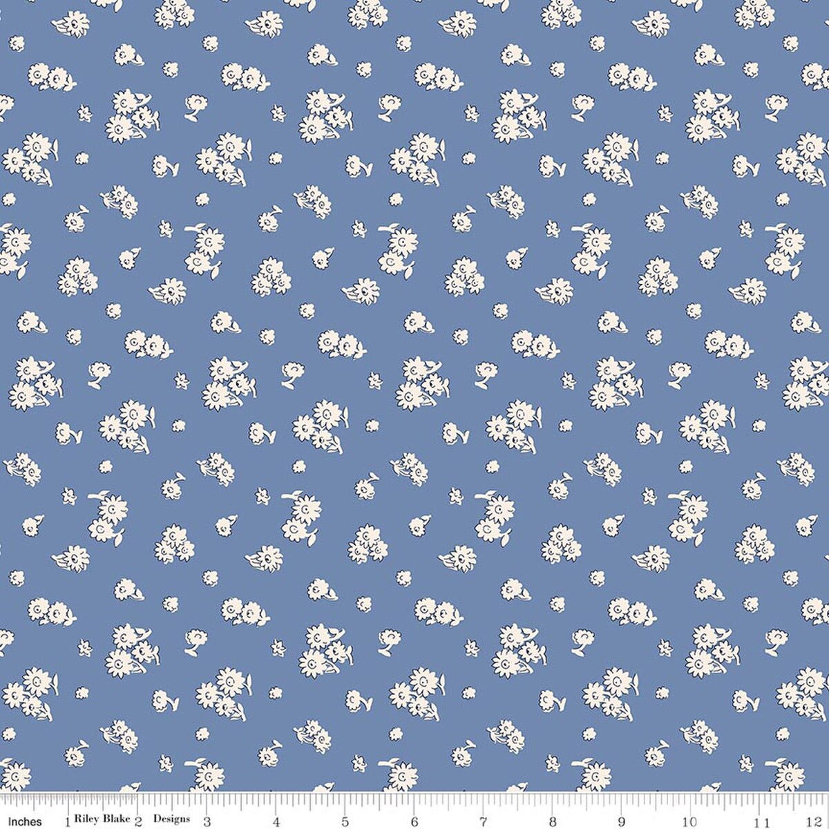 Everlasting - Liberty - Quilting Cotton Fabric - Tumbling Daisy - A