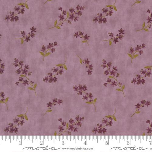 Collections Essence - Quilting Cotton Fabrics - Blossoms Florals - Lavender