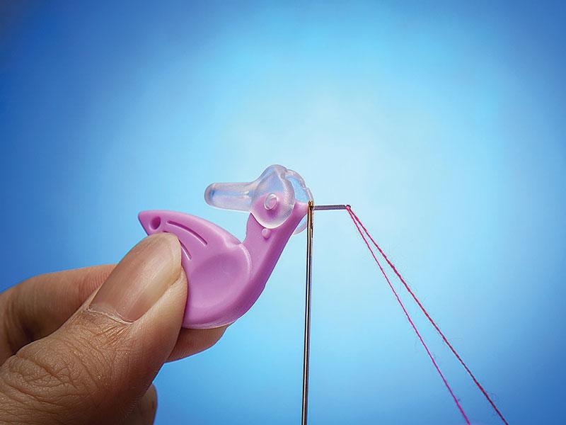 Needle Threader - Hummingbird