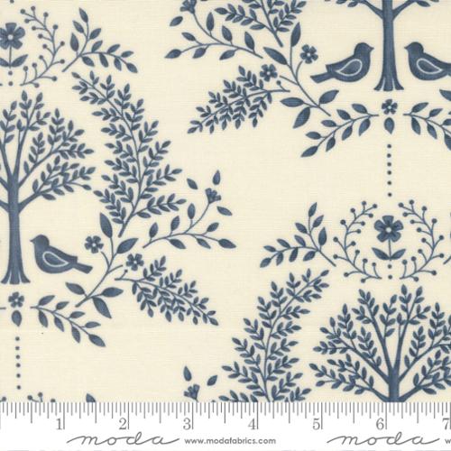 Family Tree - Cotton Quilting Fabric - Damask Damask Birds - Warm White