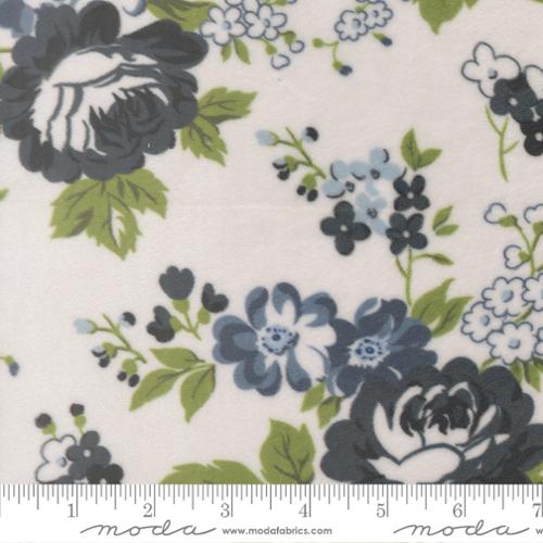 Nantucket Summer Quilt Cuddle - Cuddle Fabric - Cottage Small Floral - Cream Blue