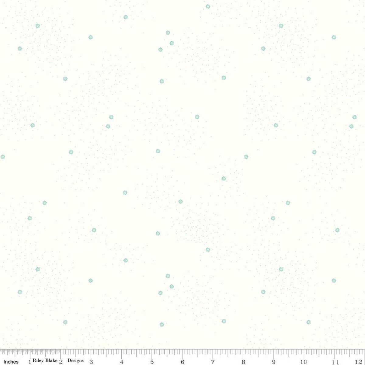 Dainty Daisy on Cloud - Quilting Cotton Fabric - Songbird