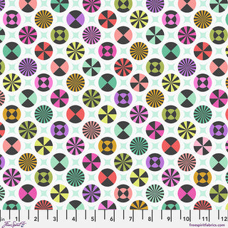 Prince Charming Déjà Vu - Quilting Cotton Fabric - Taffy - Sugar Rush